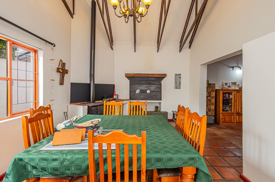 4 Bedroom Property for Sale in Country Club Western Cape